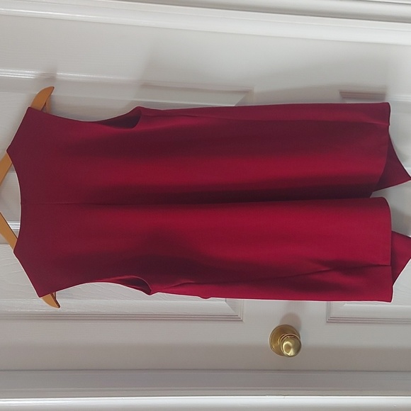 Waterfall Burgandy Vest - Picture 4 of 4